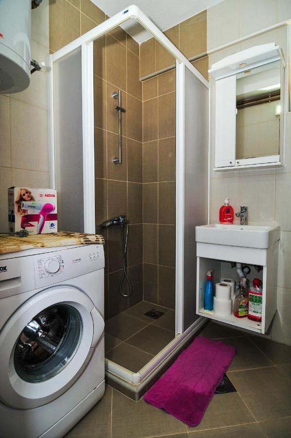 Apartmani Franovic Tivat Zewnętrze zdjęcie