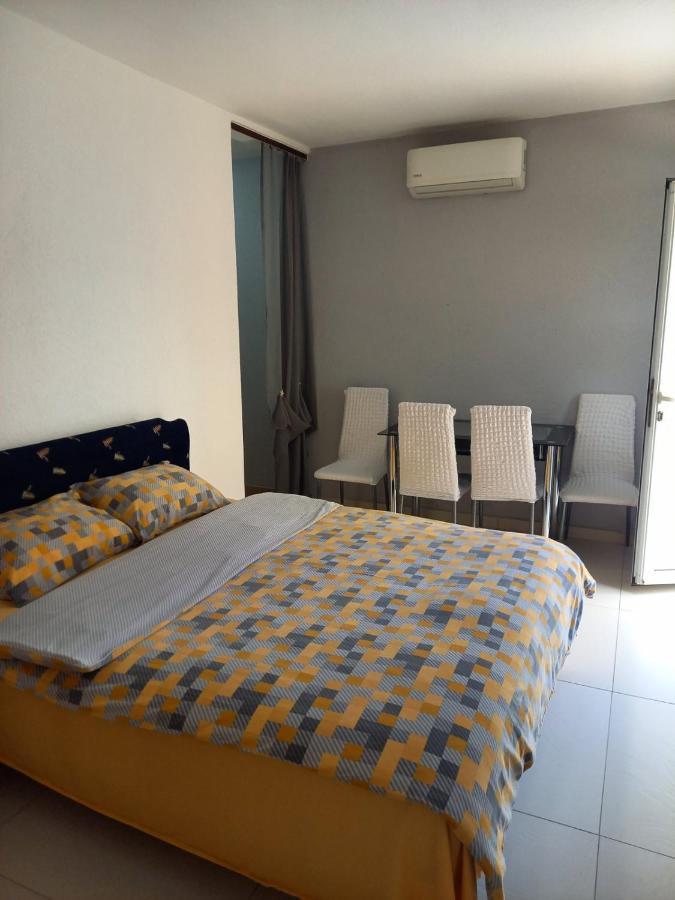 Apartmani Franovic Tivat Zewnętrze zdjęcie